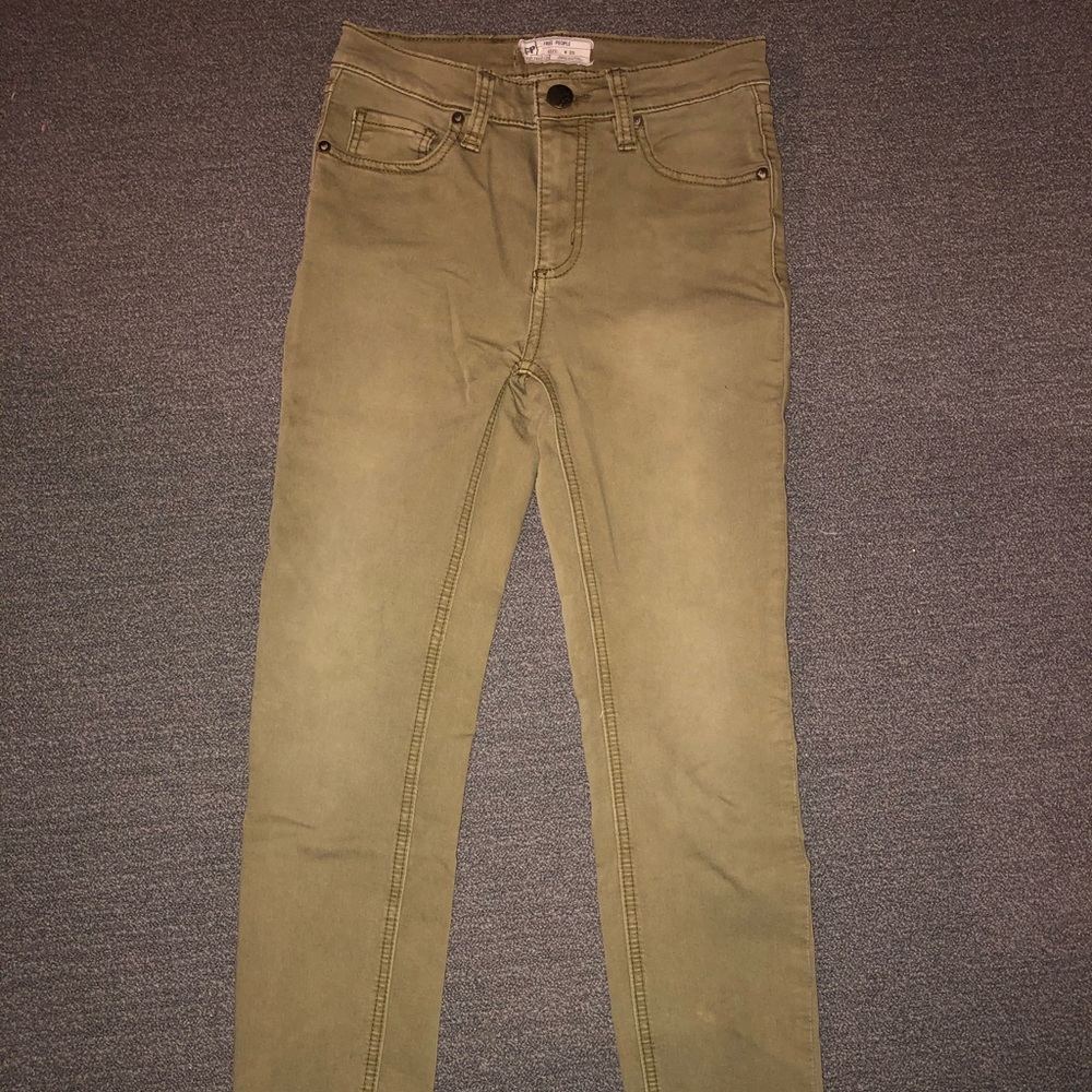 Free People green cropped pants